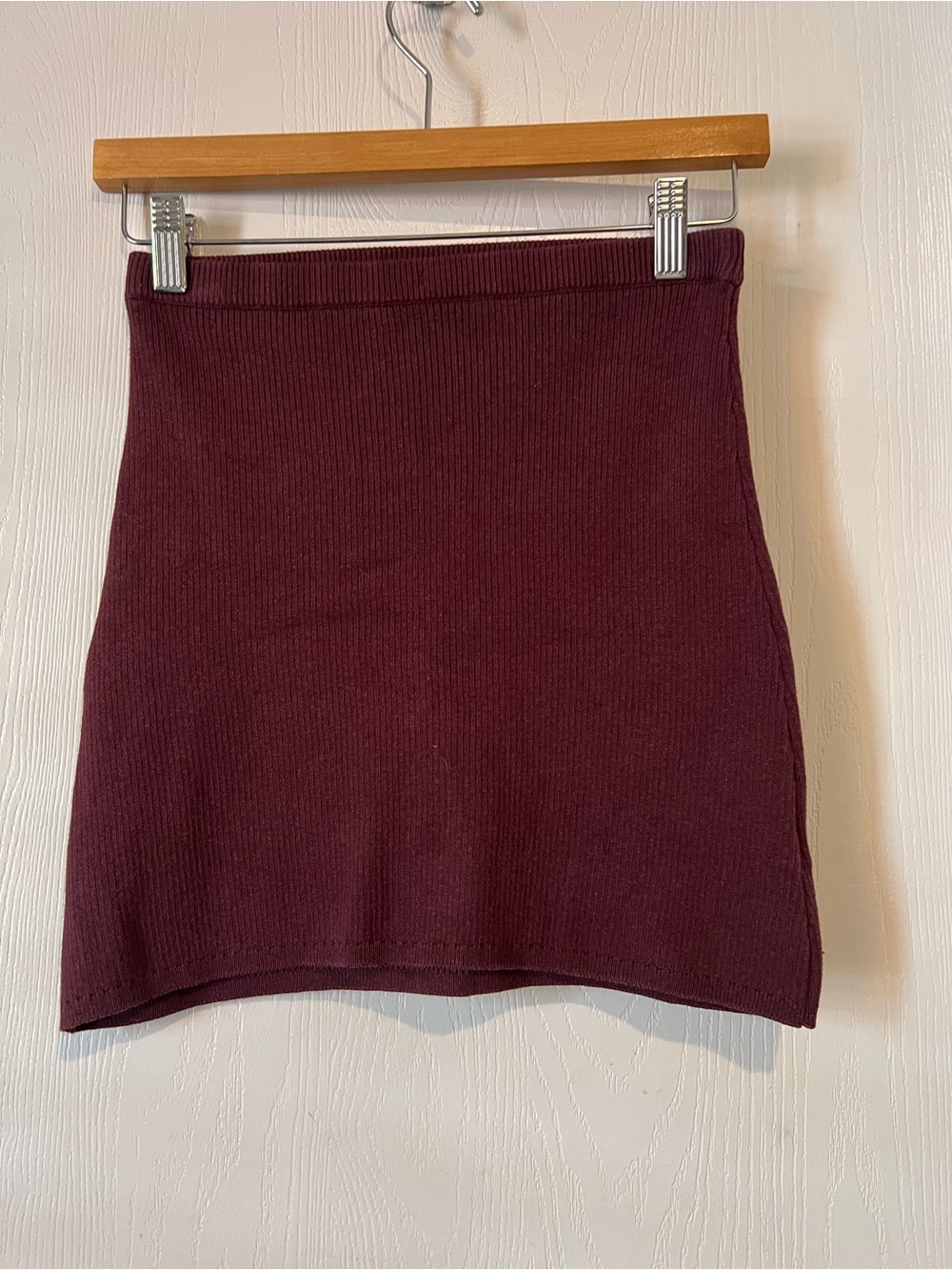Free People Ribbed Knit Sweater Skirt Burgandy  Mini Stretch Waist Women Sz XS